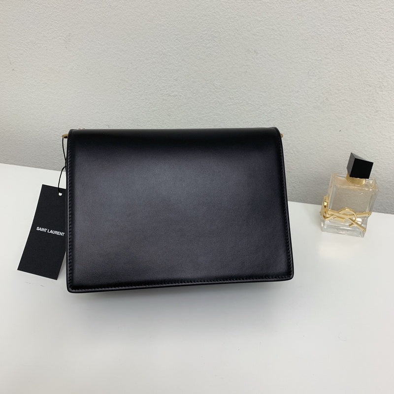 Amelia - YSL Bag - 3820