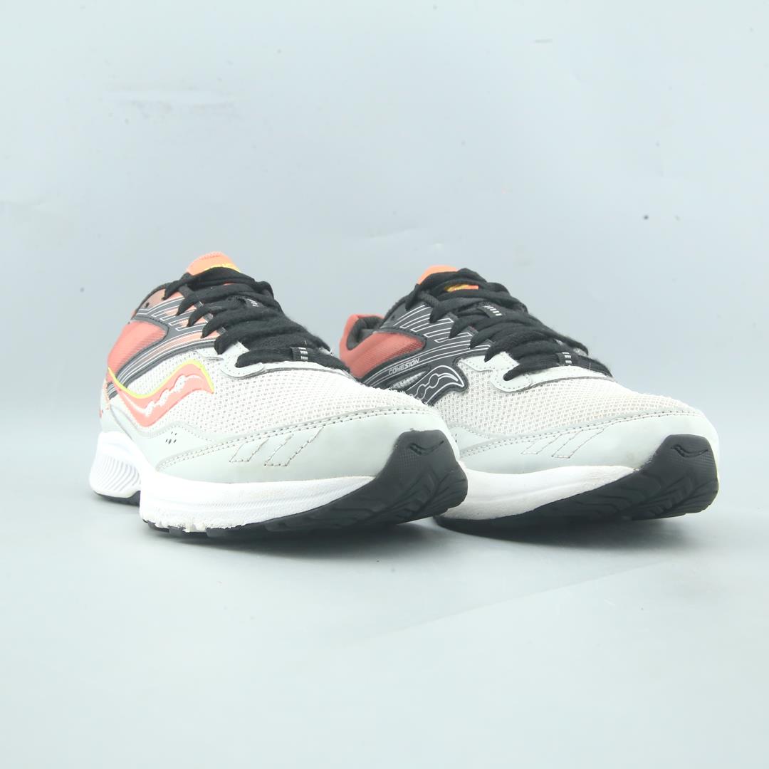 SAUCONY COHESION 16