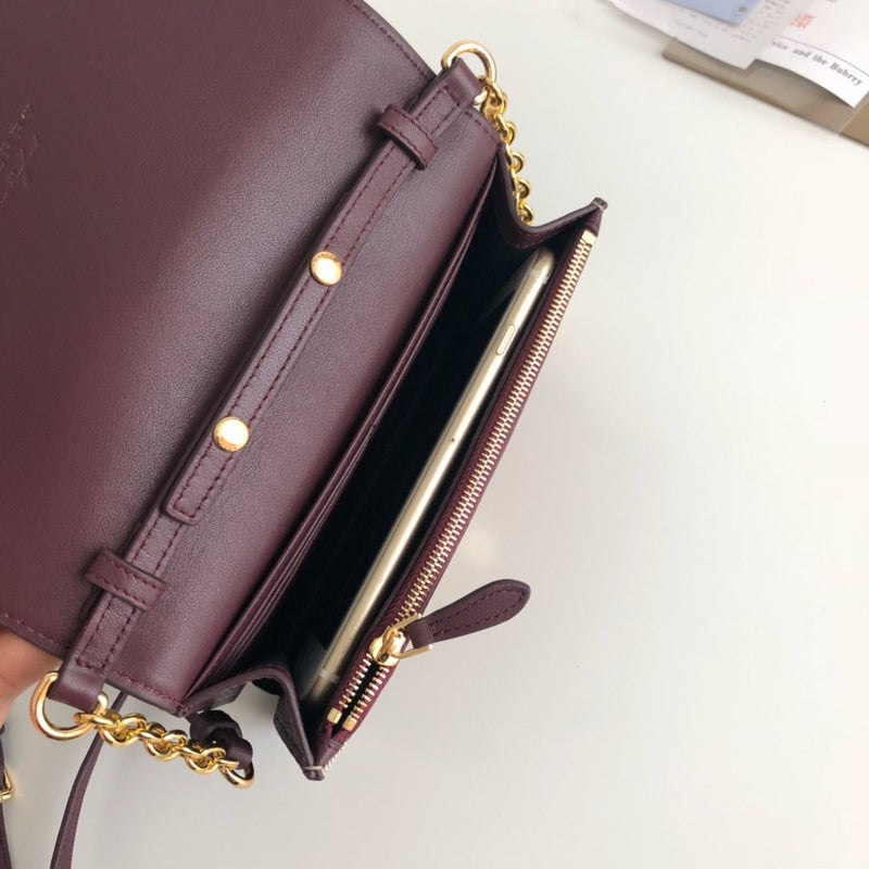 Burberry Bags - Bagsattire   484