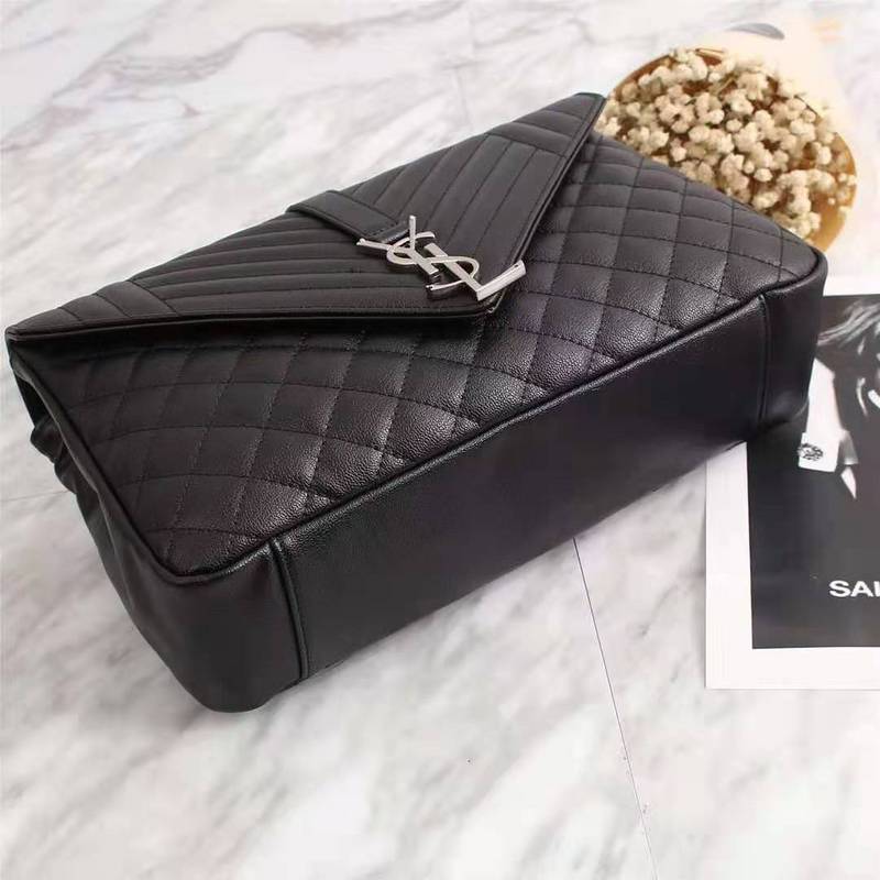 Amelia - YSL Bag - 2808