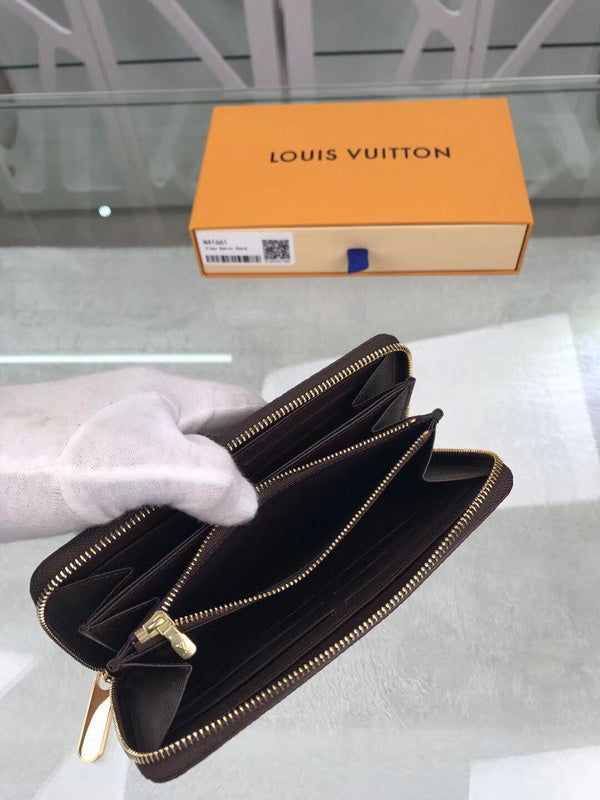 Fan Fashion Lu-Vi bags - 10898