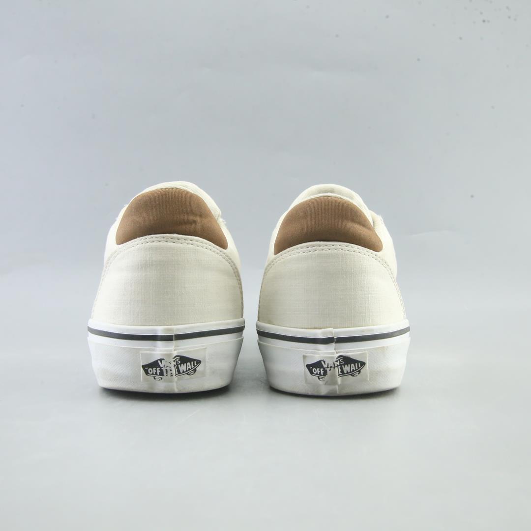 VANS AUTHENTIC