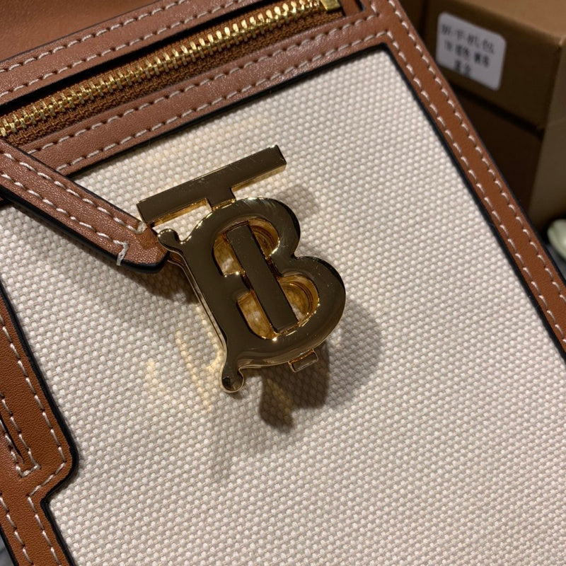 Burberry Bags - Bagsattire   167