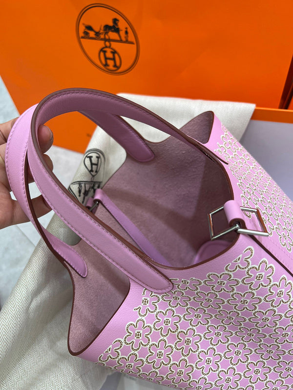 Amelia - HMS Bags - 1710