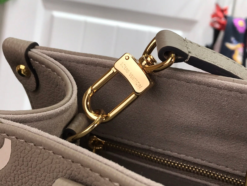 Fan Fashion Lu-Vi bags - 17630
