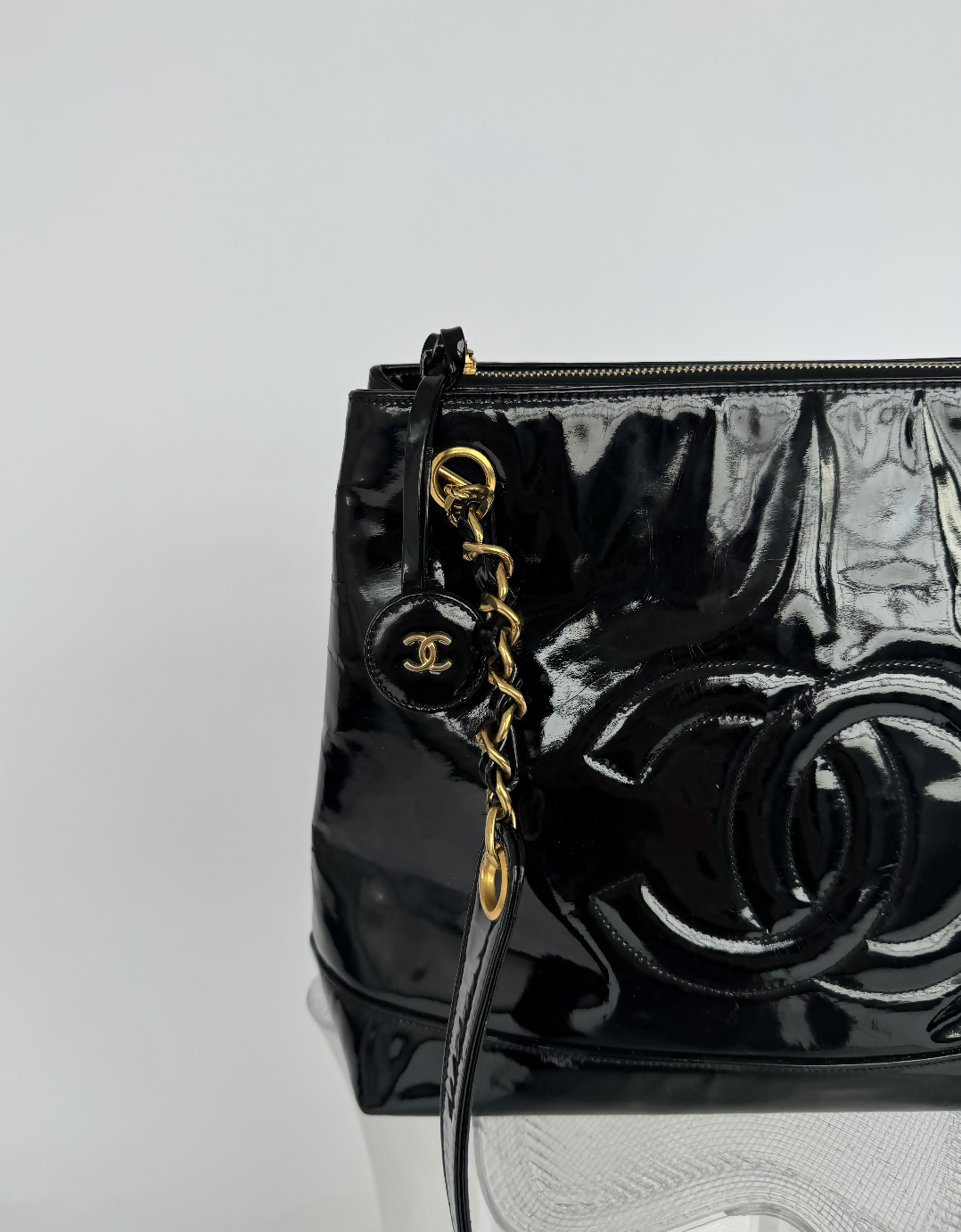 Chanel Chain Tote bag In Patent Leather