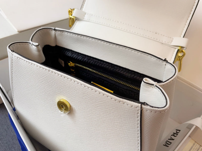 Barnes-Bags - Prada Bags - 967