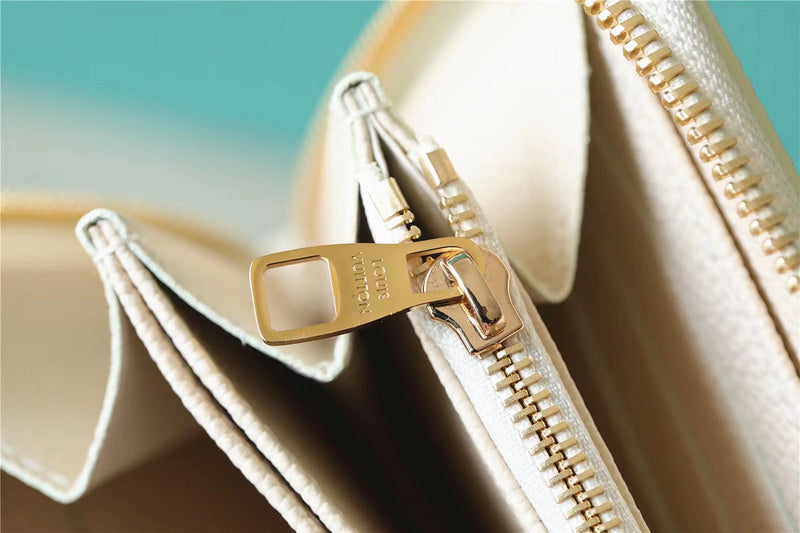 Fan Fashion Lu-Vi bags - 8783