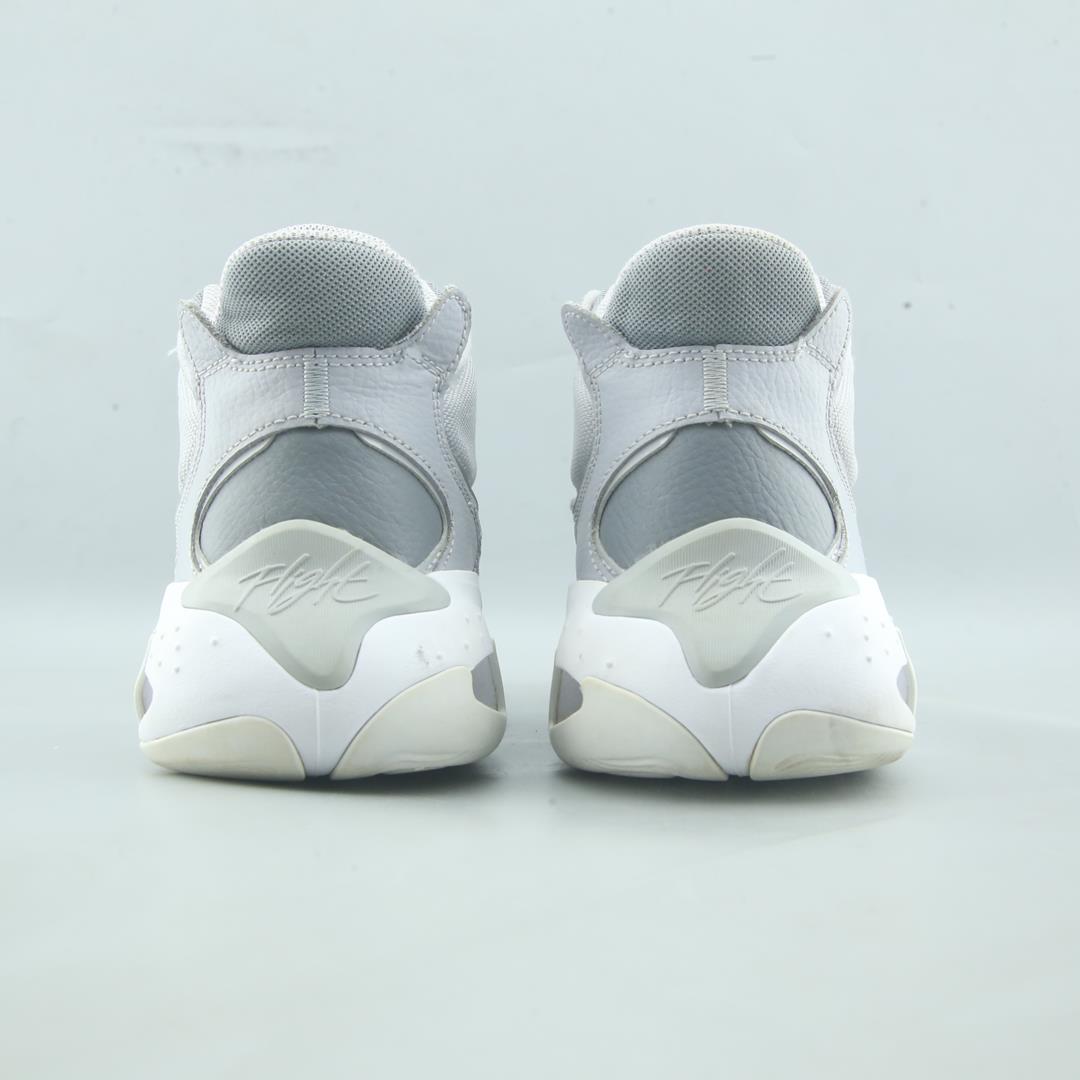 JORDAN MAX AURA 4