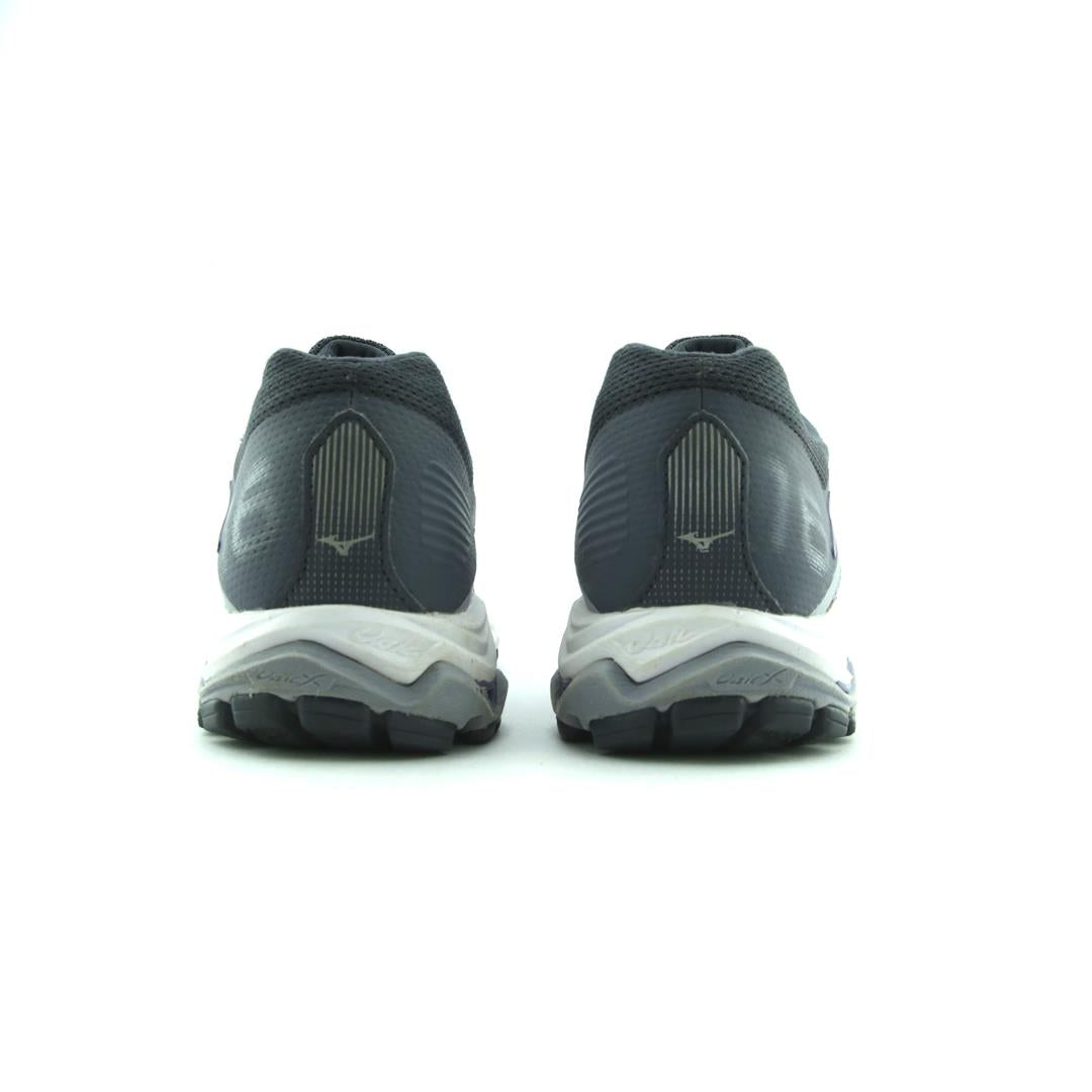 MIZUNO WAVE INSPIRE 16