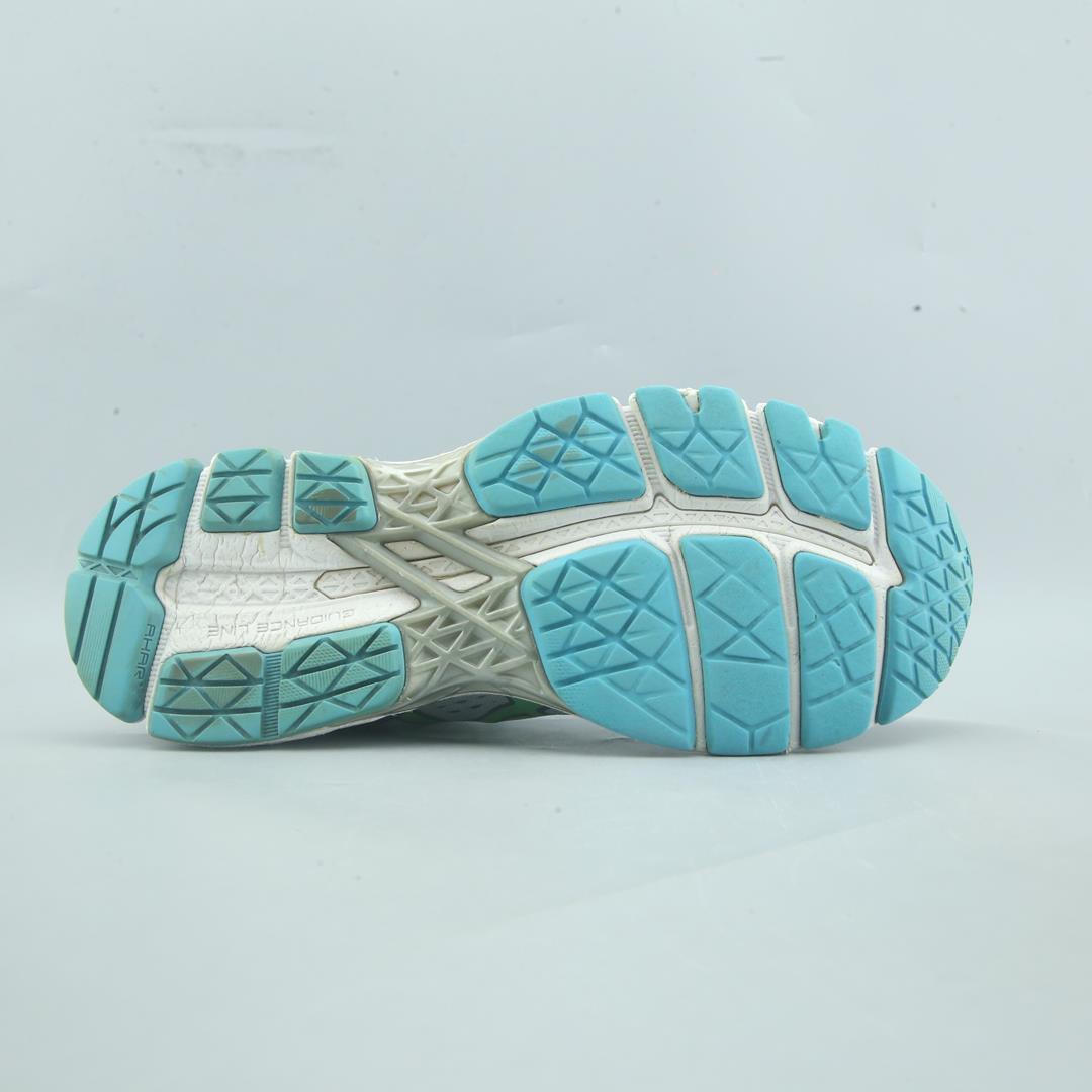ASICS GEL KAYANO 22