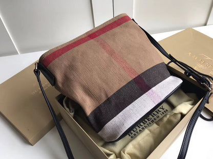 Burberry Bags - Bagsattire   438