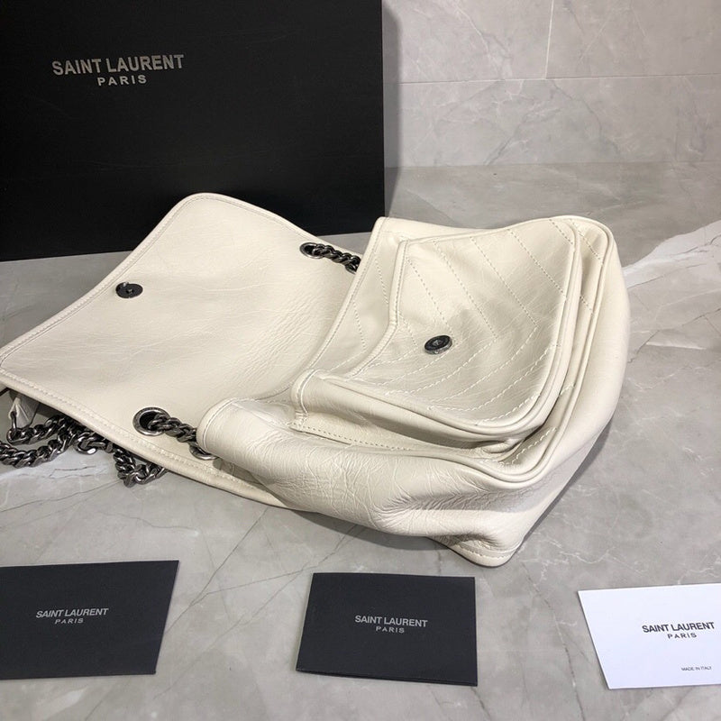 Amelia - YSL Bag - 4050