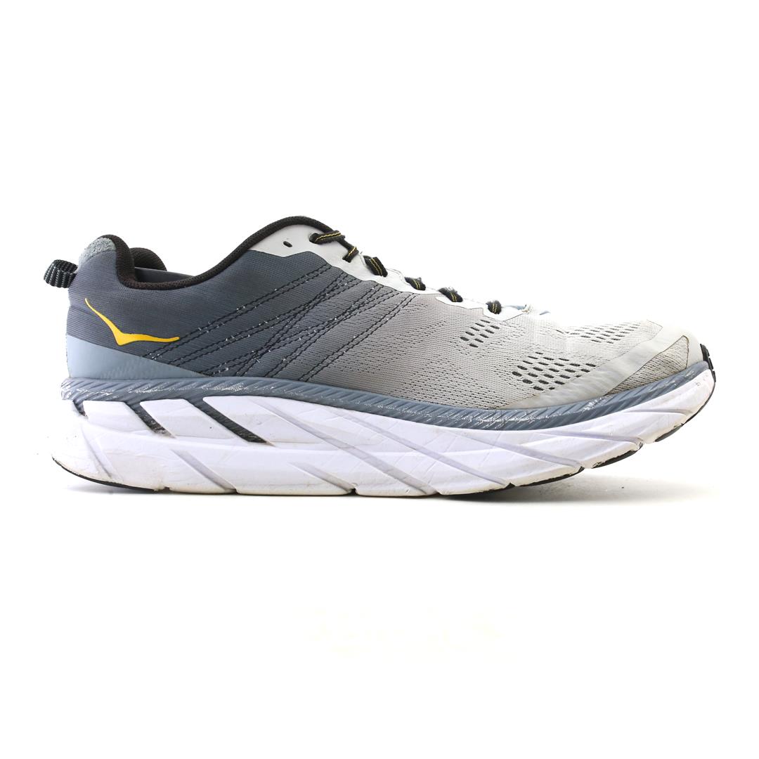 HOKA ONE ONE CLIFTON 6