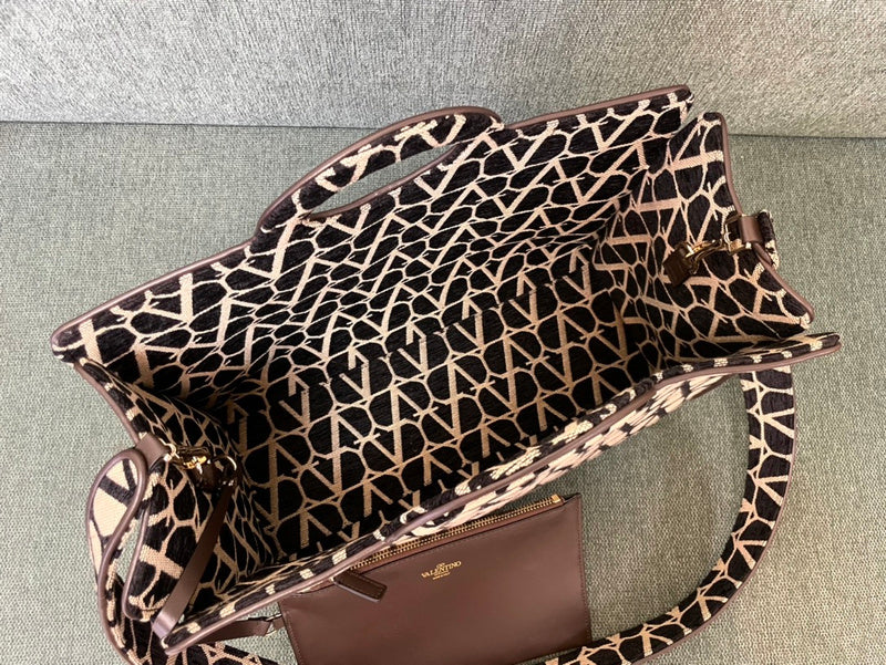 Amelia's Bag Gallery - VEL Bags - 896