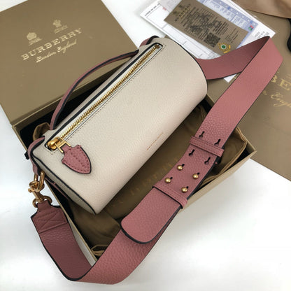 Burberry Bags - Bagsattire   459