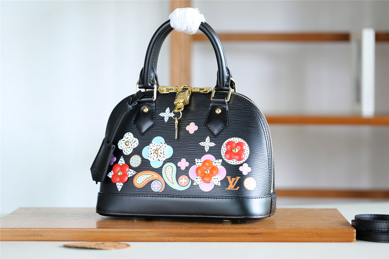 Amelia - LOV Lady Bags - 1896