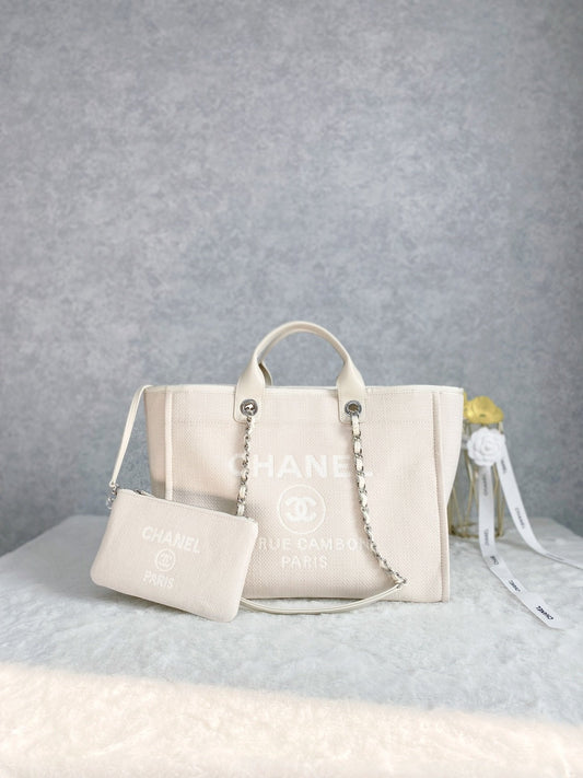 CHL - Small Shopping Bag SilAmelia- Hardware Cream For Women Handbags, Shoulder Bags 15.2in/39AmeliaAS3257