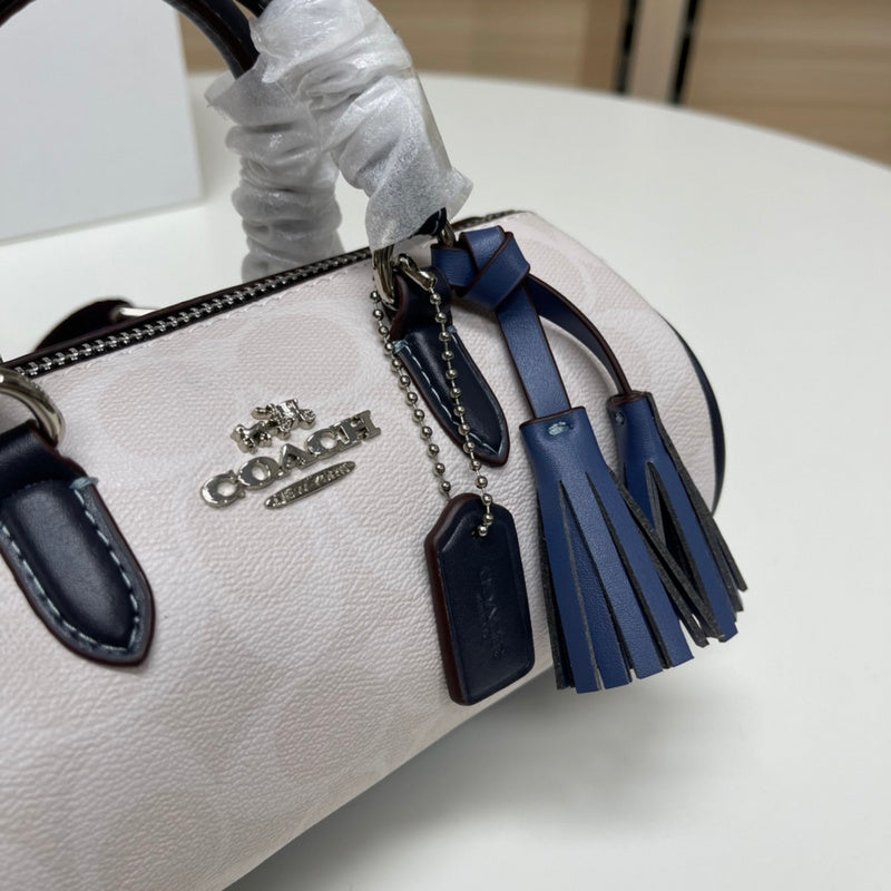 Amelia- CAH Bags - 650