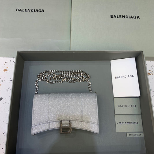 BLN-Ciaga Hourglass Wallet On Chain in Grey, For Women,  Bags 7.6in/19Amelia6560502102G1501