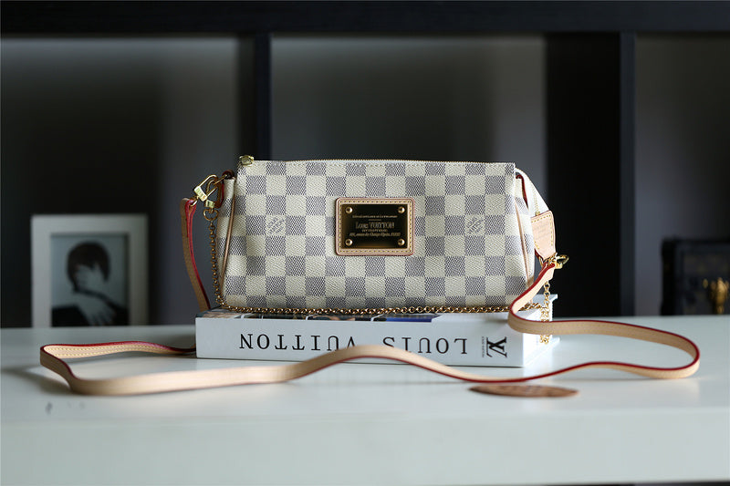 Fan Fashion Lu-Vi bags - 9377