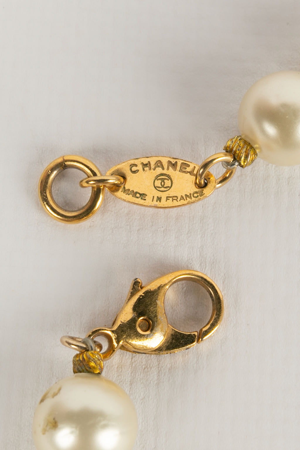 Collier de perles Chanel