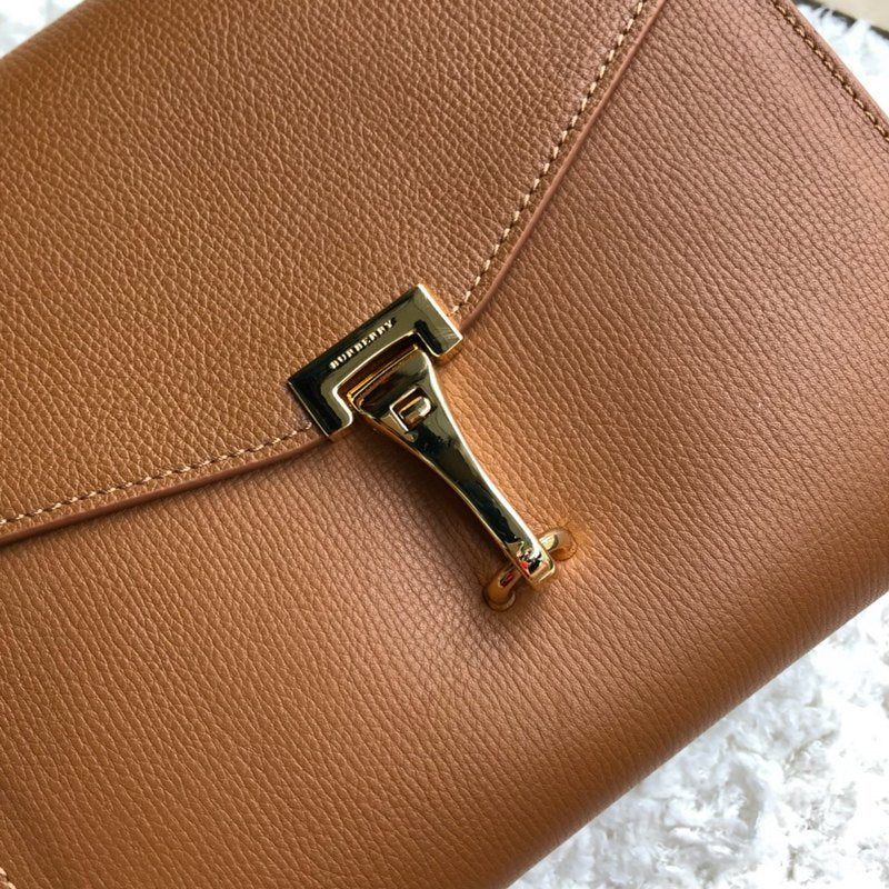 Burberry Bags - Bagsattire   618
