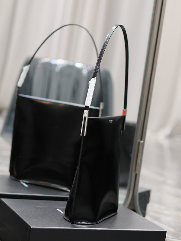 Amelia - YSL Bag - 1855