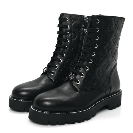 Louis Vuitton Calfskin Monogram Territory Flat Ranger Boots Black