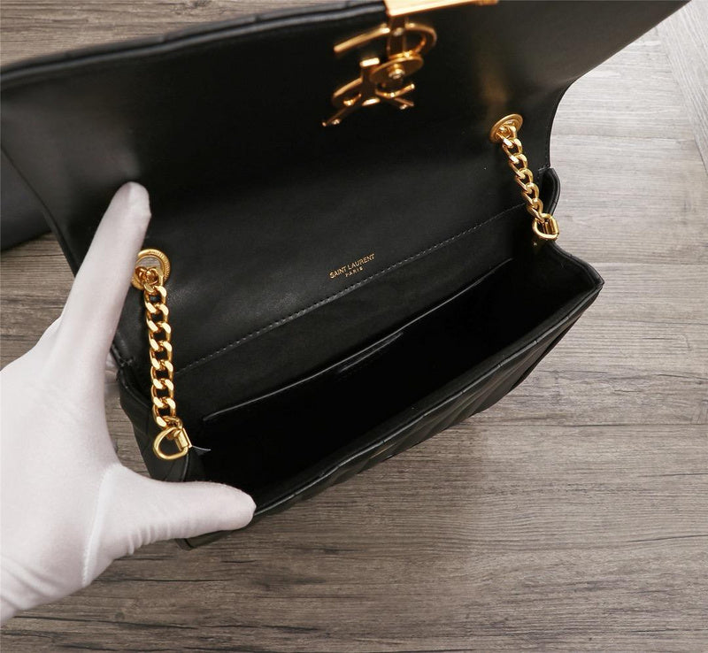 Amelia - YSL Bag - 2910