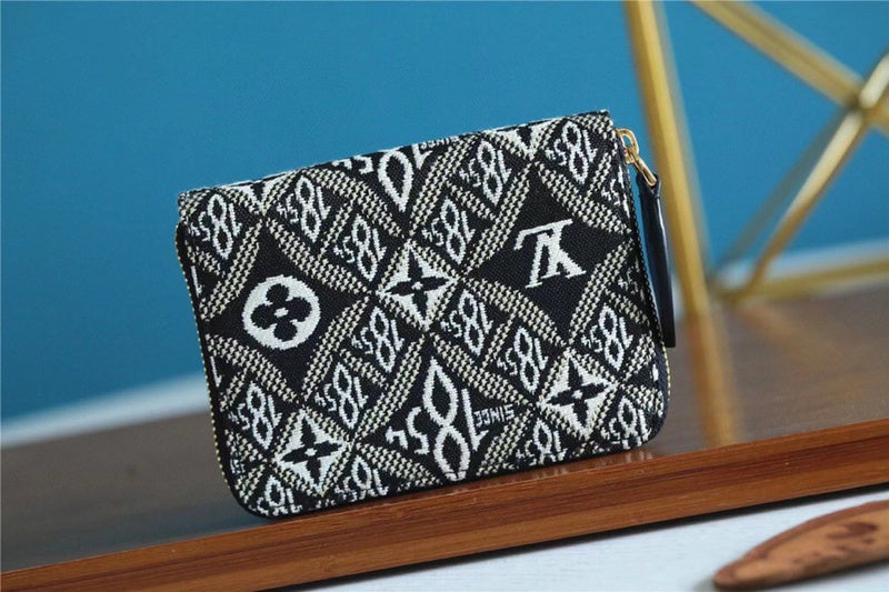 Fan Fashion Lu-Vi bags - 8955