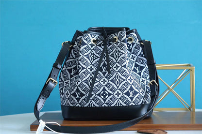Fan Fashion Lu-Vi bags - 8549