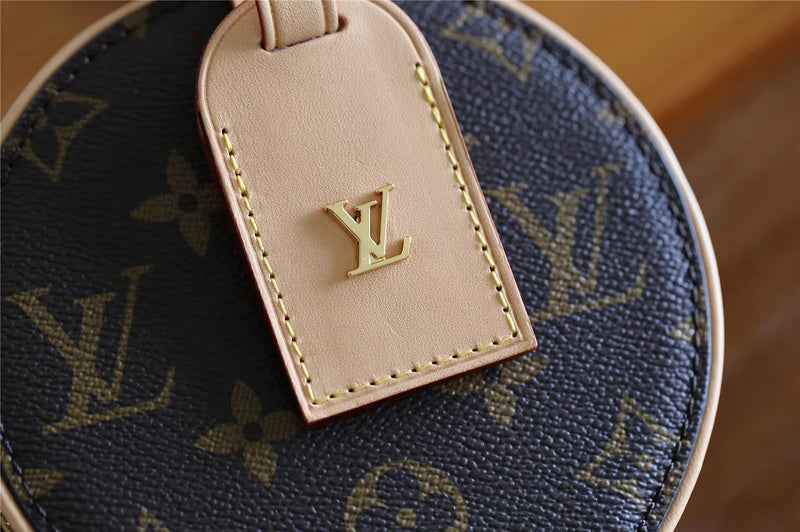 Fan Fashion Lu-Vi bags - 8338