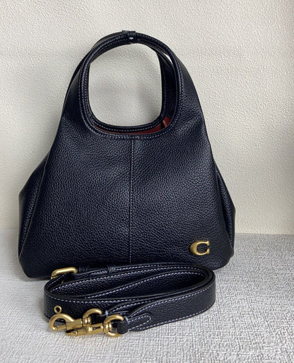 Amelia-i CAH Bags - 040