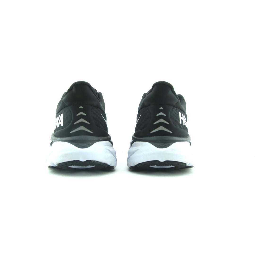 HOKA ONE ONE CLIFTON 8