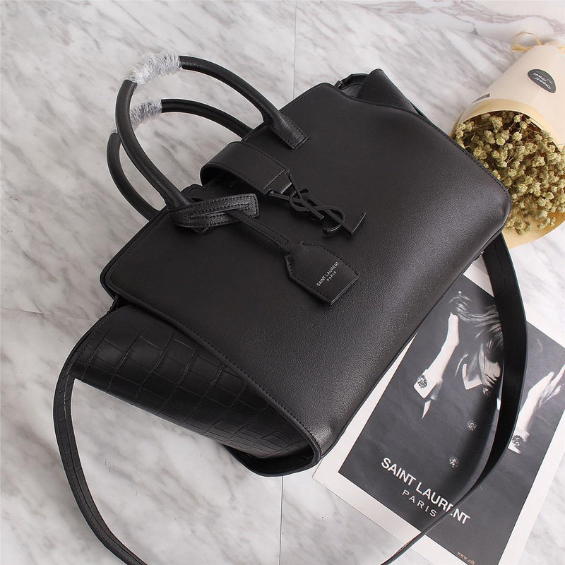 Amelia - YSL Bag - 2552