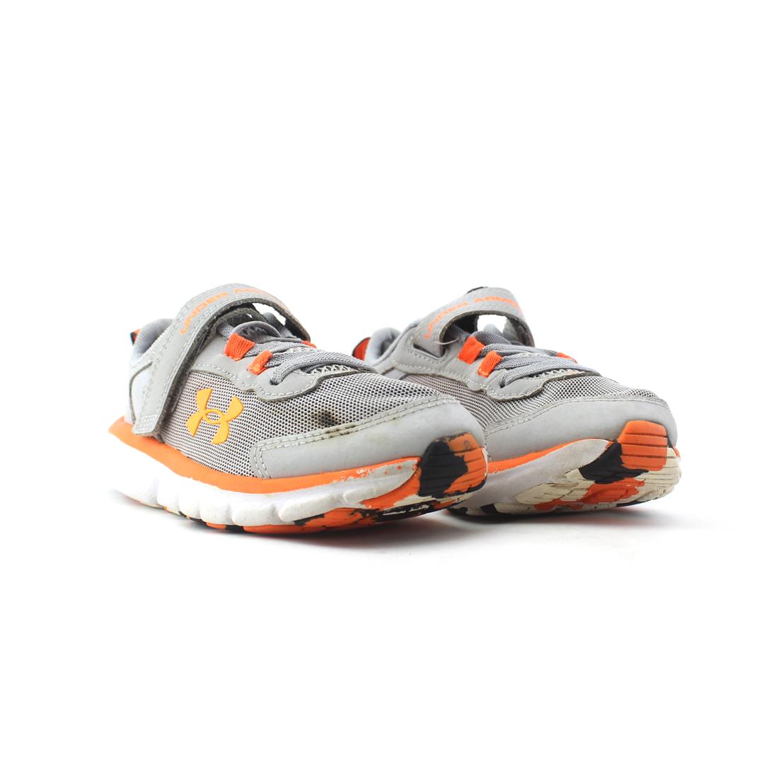 UNDER ARMOUR CHARGED ASSERT 9