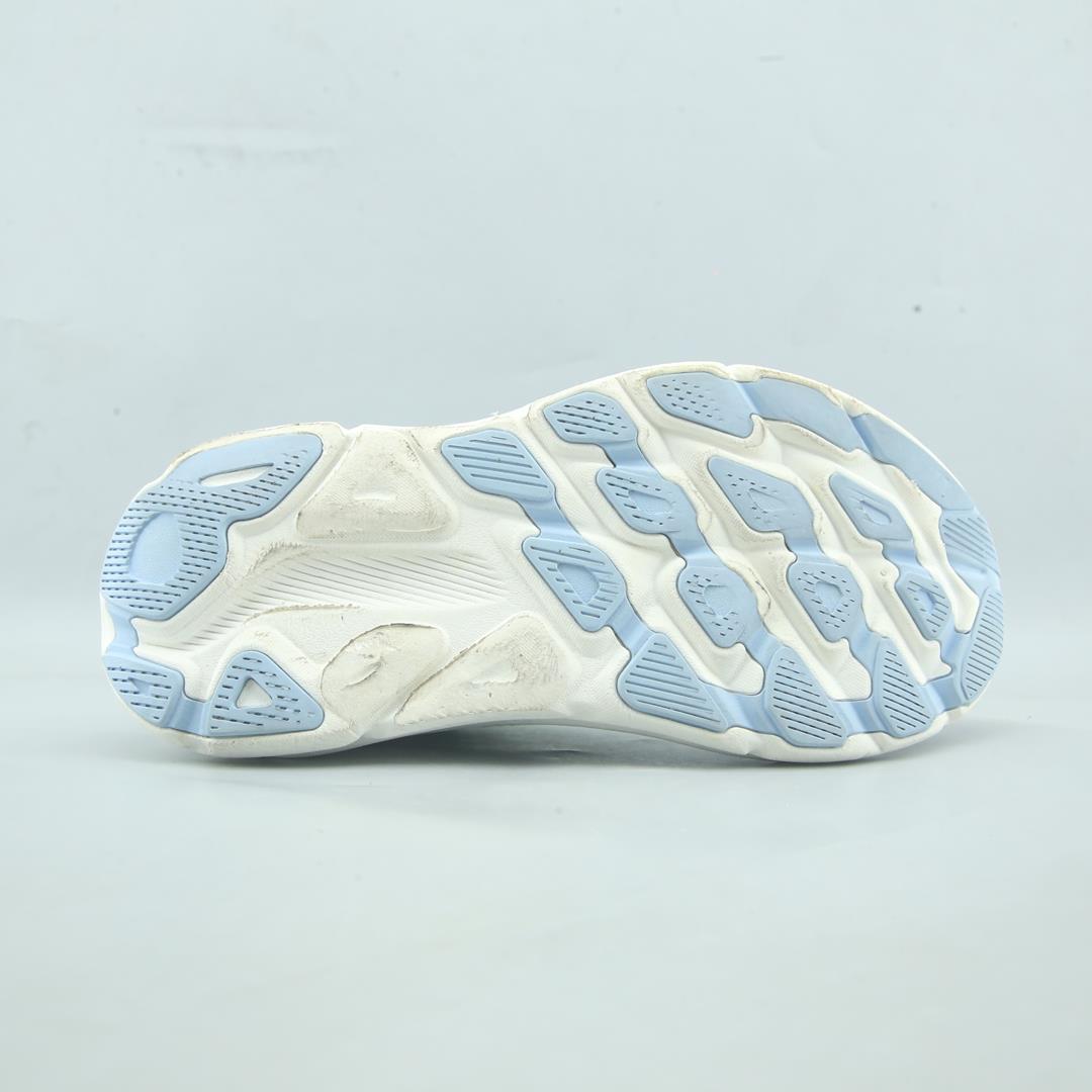 HOKA ONE ONE CLIFTON 9