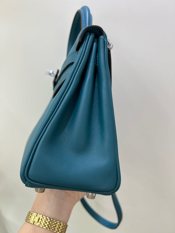 Amelia - HMS Bags - 1729