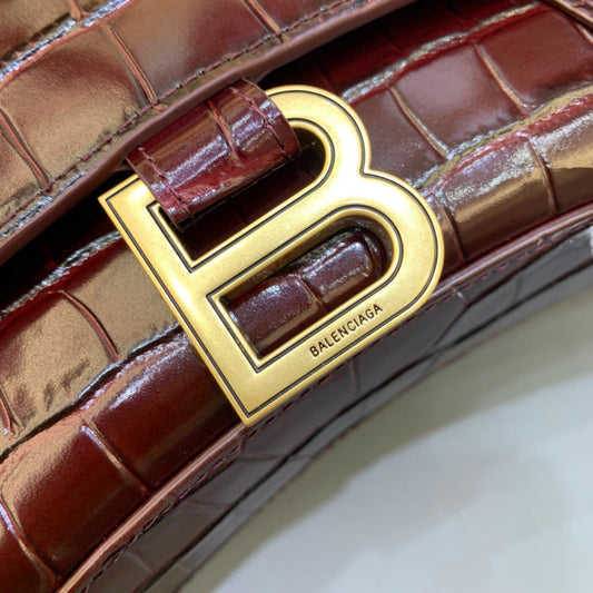 BLN-Ciaga Hourglass Wallet On Chain in Dark Red, For Women,  Bags 9in/23Amelia