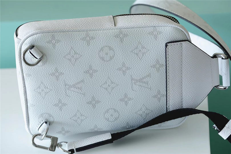 Fan Fashion Lu-Vi bags - 9897