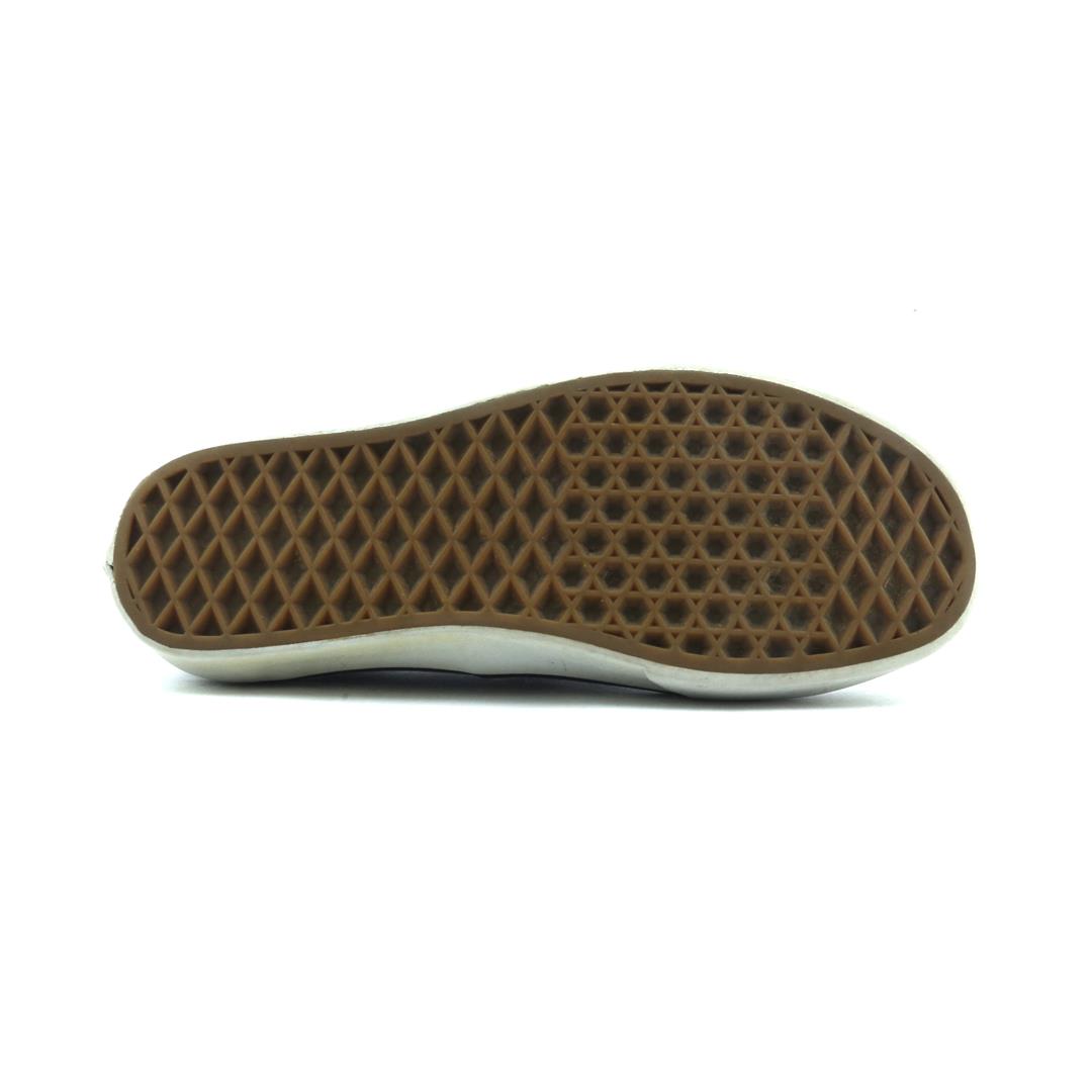 VANS AUTHENTIC