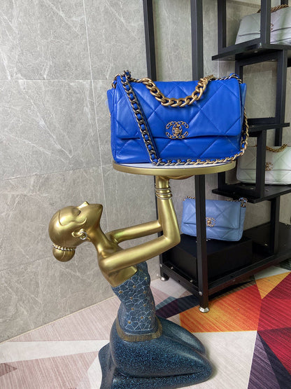 Wellow Bags - Chanel - Bags  - 555