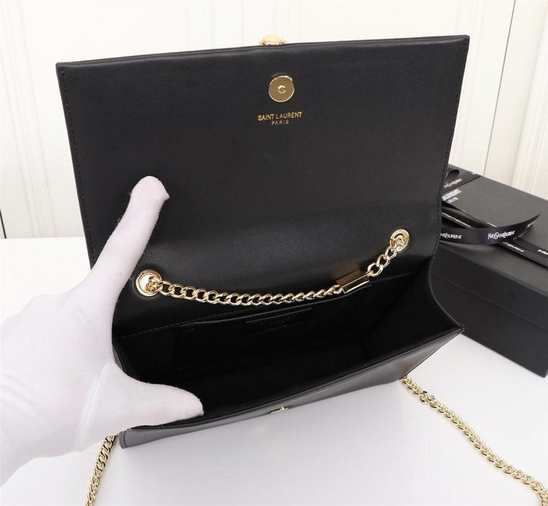 Amelia - YSL Bag - 2605