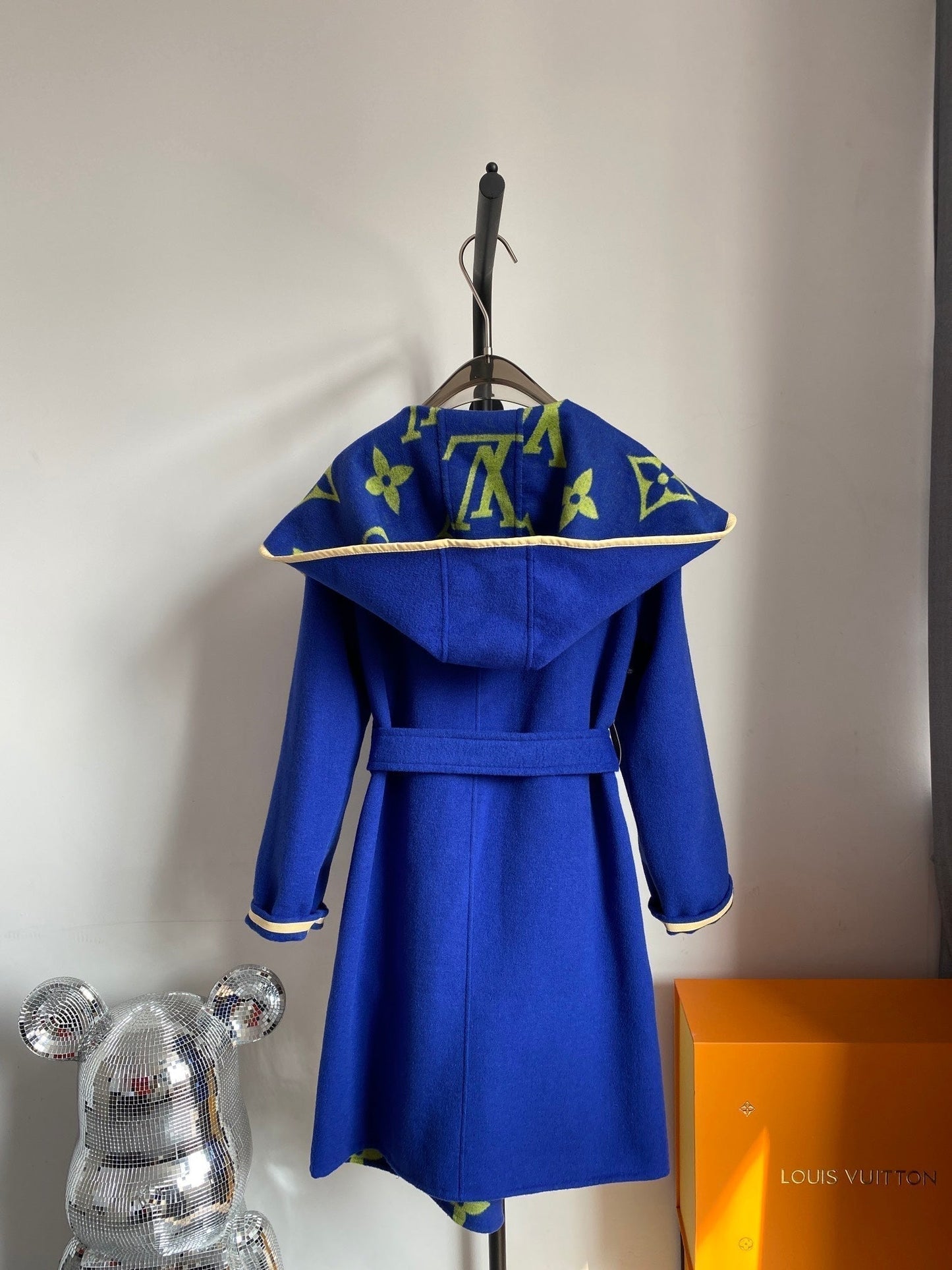 Luxury Louis Vuitton  Wrap Coat 038