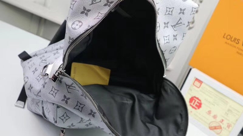 Fan Fashion Lu-Vi bags - 17913