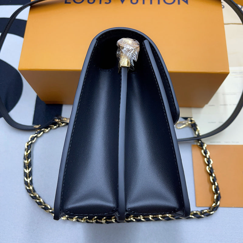 Fan Fashion Lu-Vi bags - 8136