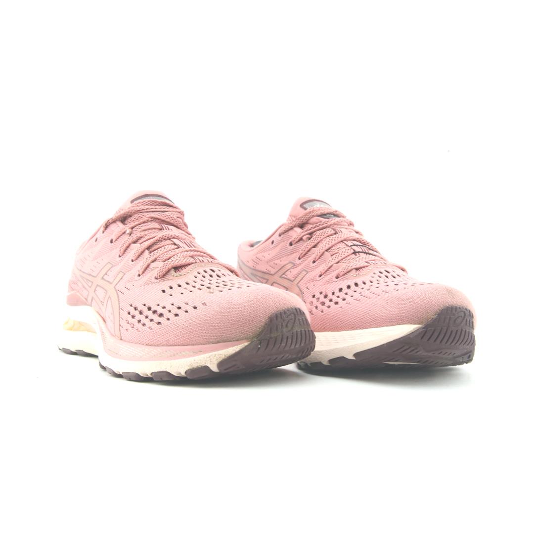 ASICS GEL KAYANO 28