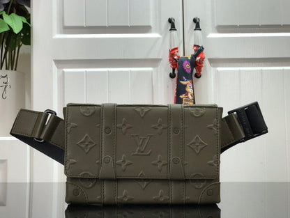Fan Fashion Lu-Vi bags - 17397