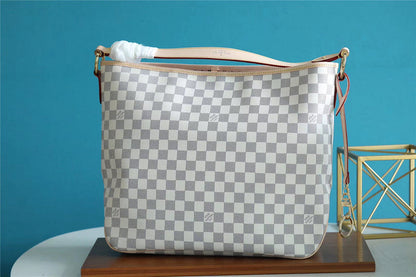 Fan Fashion Lu-Vi bags - 8021